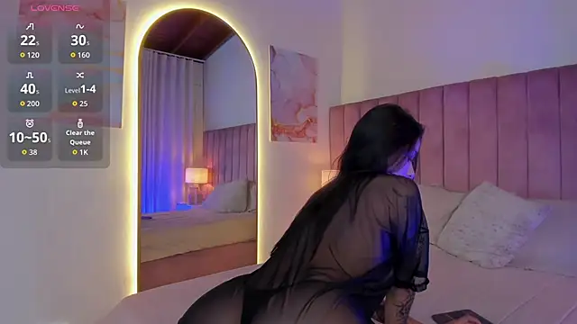 SweetGirl       online show from 10-16-25, 09:54