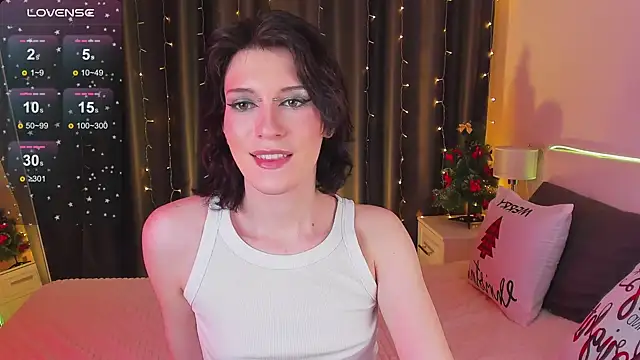 Snapshot of Kolette_Gray chatting on 12-28-24, 03:15 Kolette Gray online show from 12-28-24, 03:15