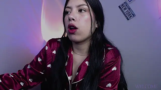 Snapshot of iam_emy chatting on 03-10-25, 11:49 iam emy online show from 03-10-25, 11:49