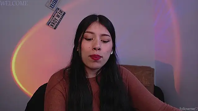 Snapshot of iam_emy chatting on 03-19-25, 10:42 iam emy online show from 03-19-25, 10:42