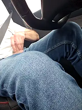 Spunwhiteboy1992 online show from 11-19-25, 05:24