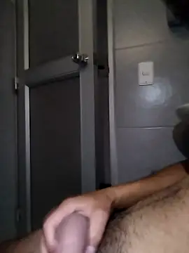 Snapshot of Juan8521 chatting on 09-14-25, 05:50 Juan8521 online show from 09-14-25, 05:50