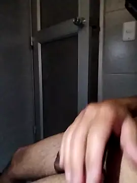 Snapshot of Juan8521 chatting on 10-02-25, 05:47 Juan8521 online show from 10-02-25, 05:47