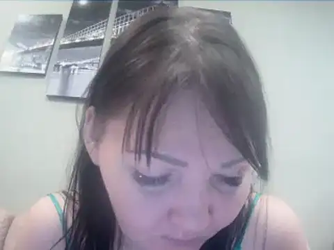 ClaireSunset online show from 11-22-25, 08:19