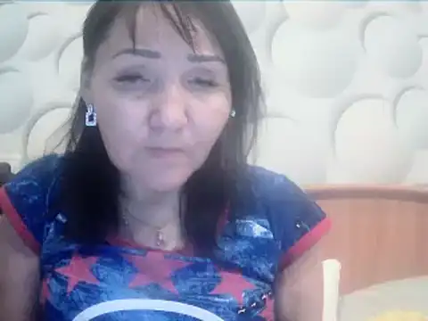 ClaireSunset online show from 12-17-25, 06:03