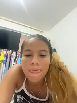 Naomi991 online show from 10-20-25, 06:08