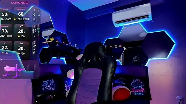 Belliinda 21 online show from 10-14-25, 07:14