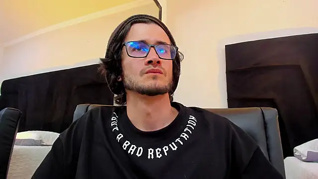 Loggan donnelly online show from 01-25-25, 11:11