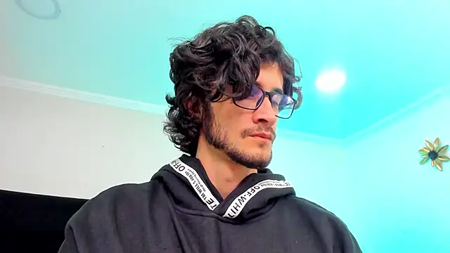 Loggan donnelly online show from 02-07-25, 09:48