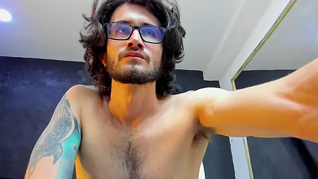 Loggan donnelly online show from 03-22-25, 11:31