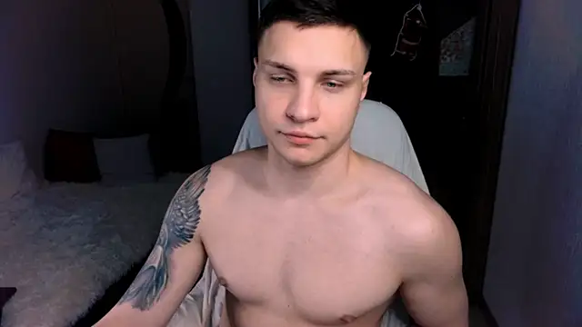 handsome guy01 online show from 12-26-24, 08:42