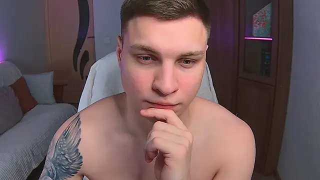 handsome guy01 online show from 03-07-25, 12:58