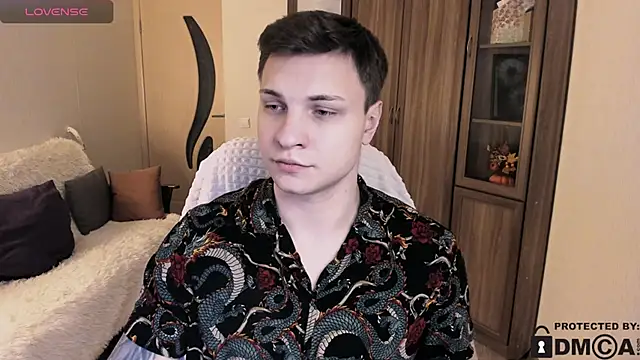 handsome guy01 online show from 11-20-25, 07:46