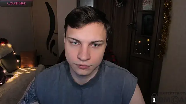 handsome guy01 online show from 12-01-25, 06:40