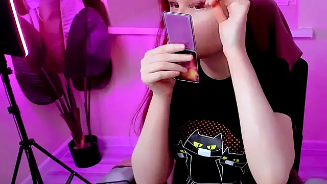 CarolGiggly online show from 11-23-25, 12:10