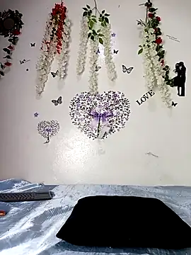 Snapshot of tiffany_Bitch chatting on 09-10-25, 09:48 tiffany Bitch online show from 09-10-25, 09:48