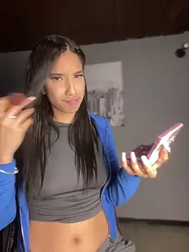 Snapshot of Praga_Pink chatting on 02-24-26, 03:15 Praga Pink online show from 02-24-26, 03:15