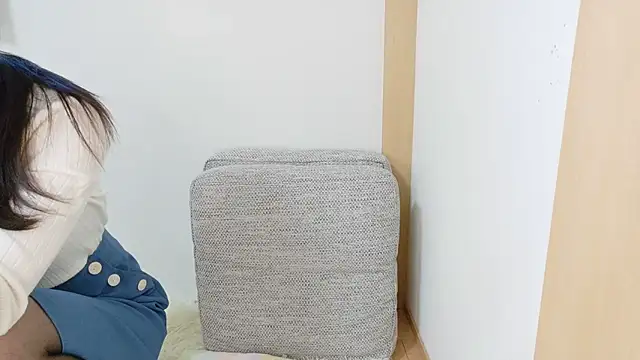 Snapshot of Hana-tan chatting on 10-10-25, 11:04 Hana-tan online show from 10-10-25, 11:04