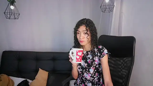 Snapshot of Aurora_ath chatting on 01-07-25, 03:24 Aurora ath online show from 01-07-25, 03:24