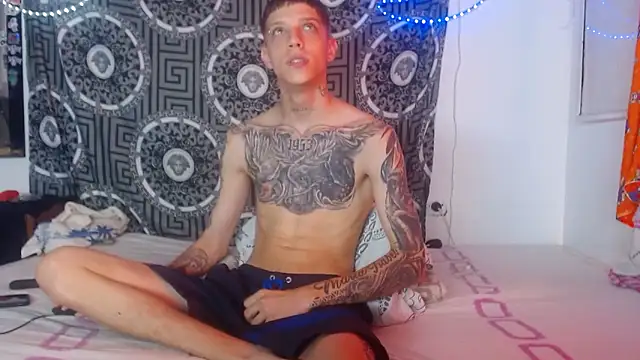 Snapshot of Adam_hard_ chatting on 11-13-25, 01:21 Adam hard online show from 11-13-25, 01:21