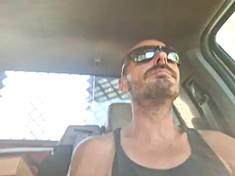 Snapshot of kjs_daddy123 chatting on 06-20-26, 11:07 kjs daddy123 online show from 06-20-26, 11:07