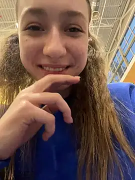 Lia  Love online show from 12-13-24, 01:12