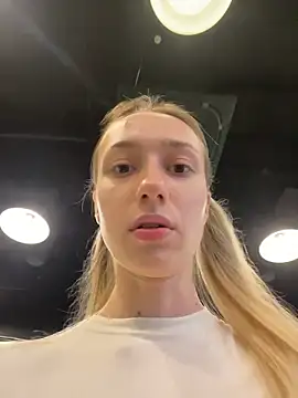 Lia  Love online show from 10-15-25, 12:16