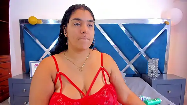 Tiffanymiller00 online show from 12-19-25, 02:02