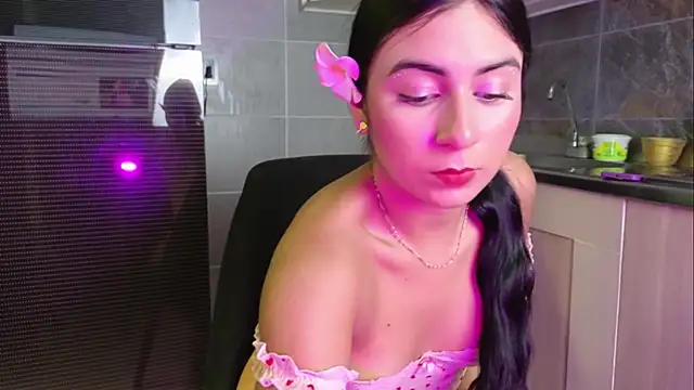 Snapshot of GABYTAYLOR_ chatting on 10-02-25, 01:40 GABYTAYLOR  online show from 10-02-25, 01:40