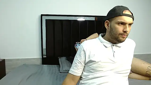 AresAndApolo online show from 12-05-24, 02:20