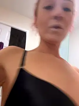 SweetSolez online show from 09-20-25, 08:10