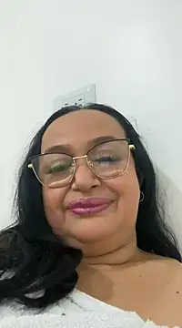 Snapshot of GiaNahomi chatting on 12-19-24, 02:24 GiaNahomi online show from 12-19-24, 02:24