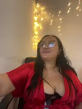 Snapshot of GiaNahomi chatting on 01-17-25, 06:15 GiaNahomi online show from 01-17-25, 06:15