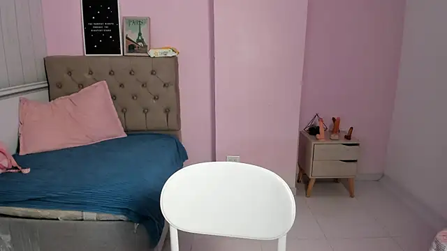 Snapshot of lauren_rios7 chatting on 10-09-25, 08:29 lauren rios7 online show from 10-09-25, 08:29