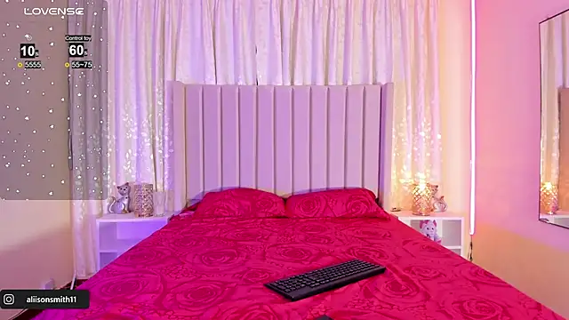 Aliison Smith online show from 02-08-25, 04:03