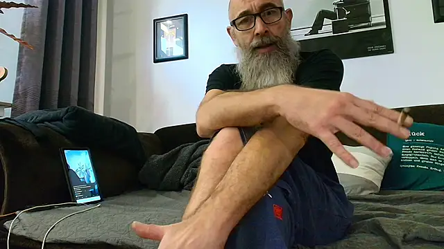 Kingsscepter online show from 10-23-25, 01:32