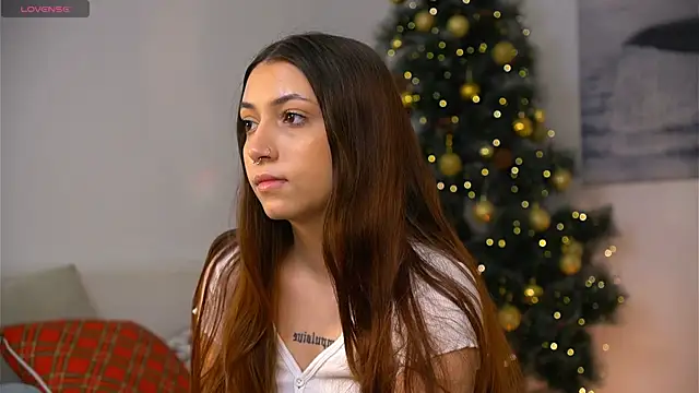 Snapshot of emilianorth_ chatting on 12-20-24, 01:33 emilianorth online show from 12-20-24, 01:33