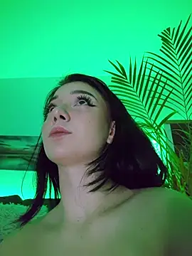 AveryWillow online show from 11-19-25, 10:10