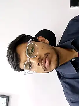 skinnyyyyyyyyy online show from 01-20-25, 03:39