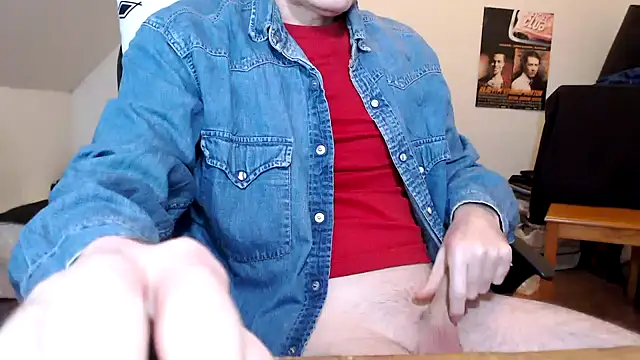 Snapshot of SteveStiffbone chatting on 01-03-25, 07:07 SteveStiffbone online show from 01-03-25, 07:07