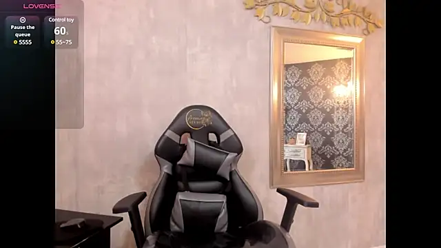 Selenecollins online show from 02-07-25, 12:06