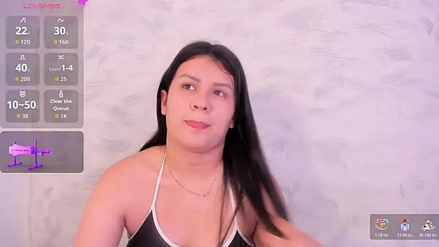 Snapshot of Elalove_ chatting on 11-06-25, 08:26 Elalove online show from 11-06-25, 08:26