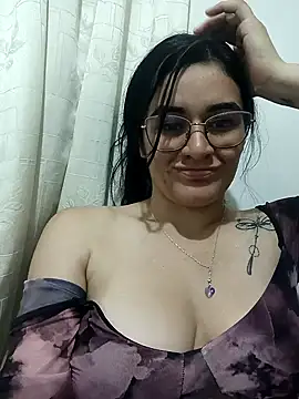 Hanna Kinsley online show from 01-03-25, 02:43