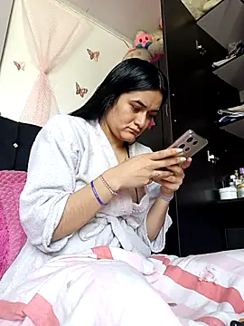 Hanna Kinsley online show from 03-12-25, 01:51