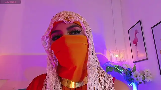 naomiii   online show from 10-20-25, 11:54