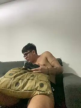 LCarreraa online show from 03-04-25, 02:27