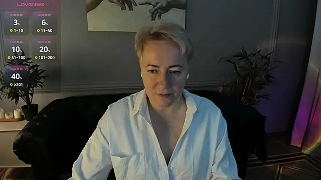 Nika Smit online show from 11-15-25, 05:49