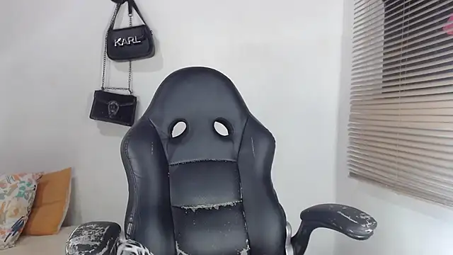 bigcrisblack online show from 10-16-25, 05:19