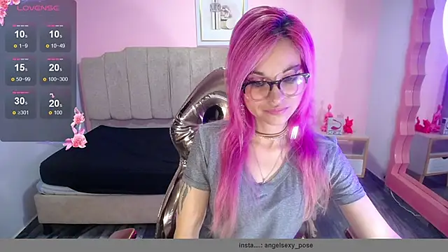 Snapshot of abril_ch_ chatting on 10-15-25, 10:48 abril ch online show from 10-15-25, 10:48