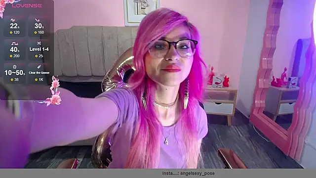 Snapshot of abril_ch_ chatting on 10-18-25, 10:38 abril ch online show from 10-18-25, 10:38